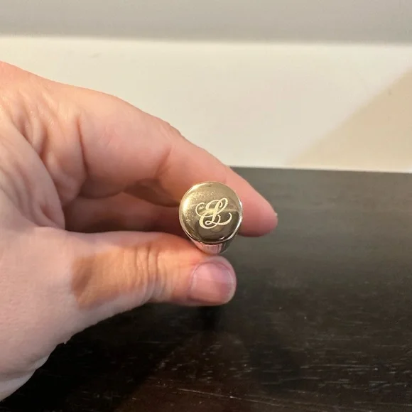 Estee Lauder Slim Lipstick - Vibrant Pink - Picture 3 of 6